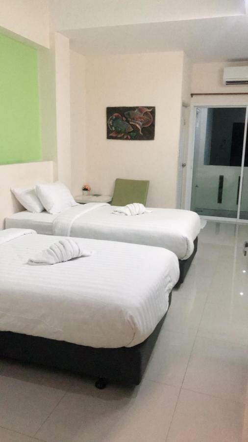 Wisdom Hotel Samut Songkhram Exterior photo